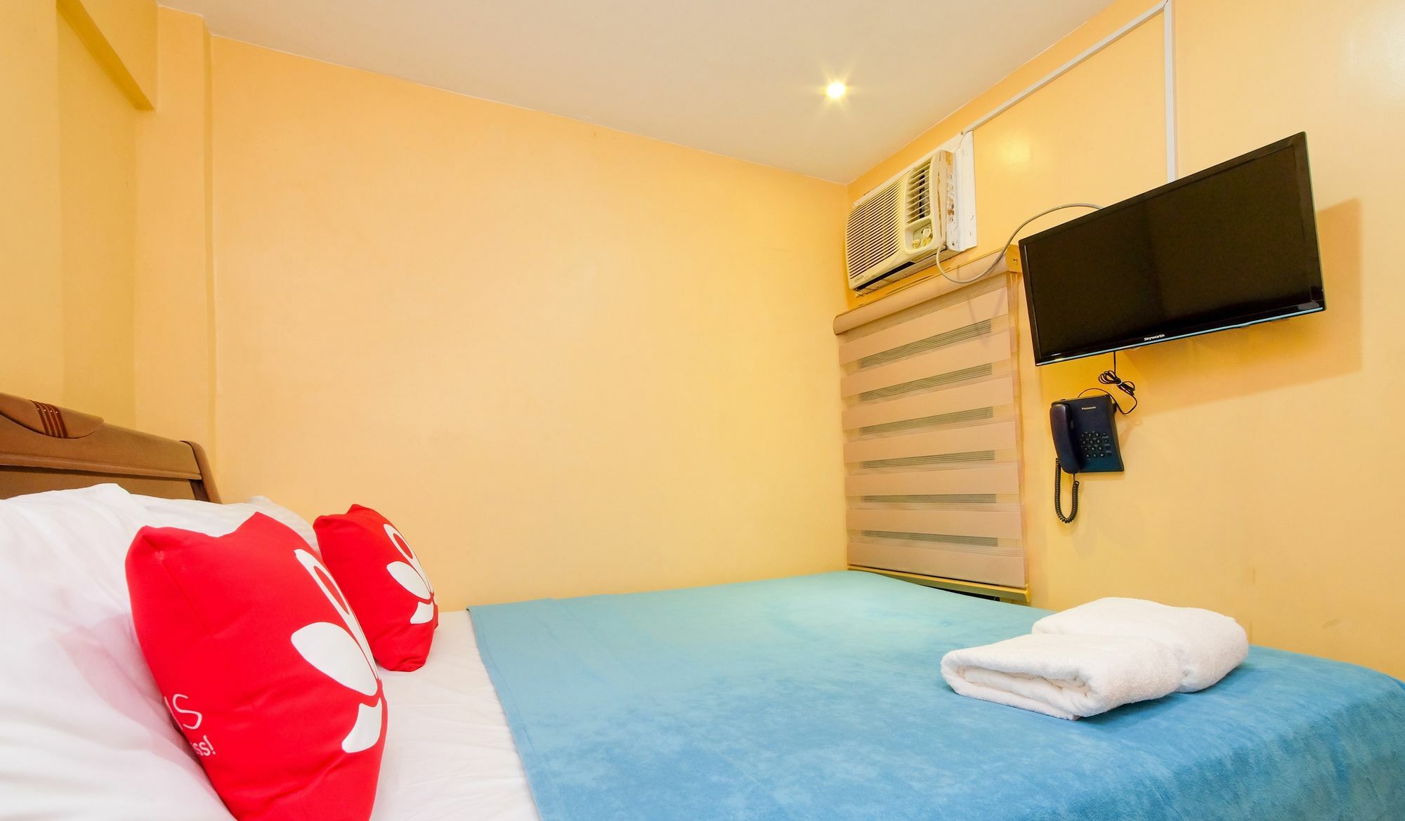 Zen Rooms Time Travellers Makati マカティ エクステリア 写真