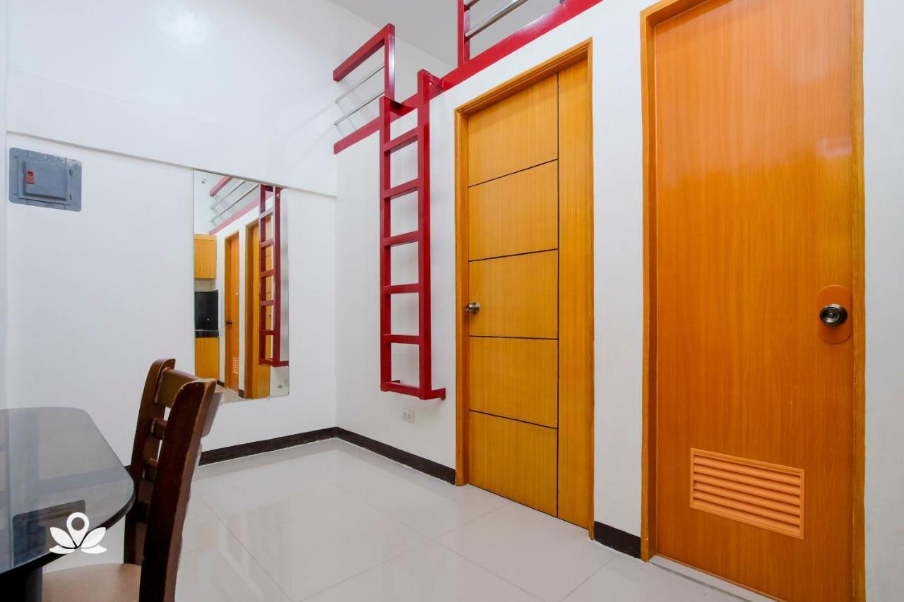 Zen Rooms Time Travellers Makati マカティ エクステリア 写真