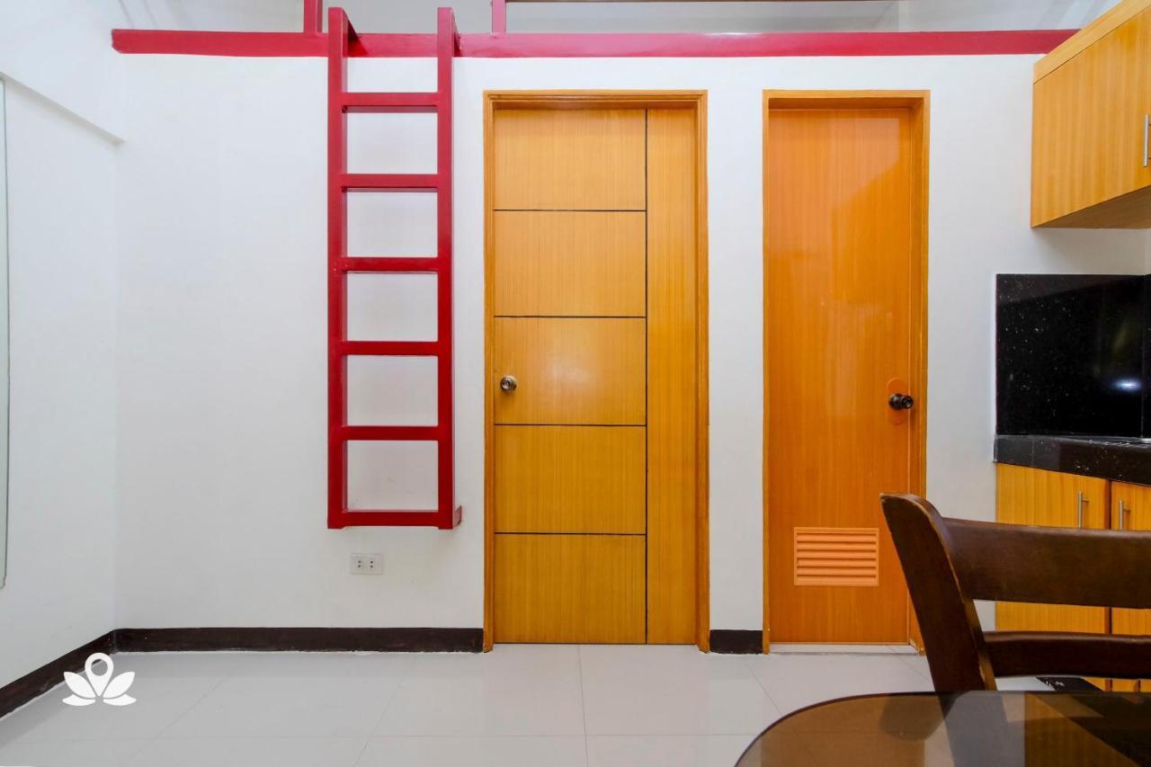 Zen Rooms Time Travellers Makati マカティ エクステリア 写真